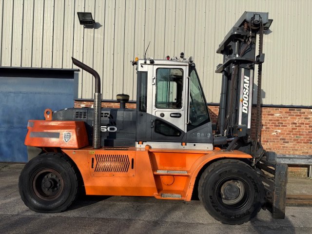 DOOSAN D160S-7 — Doosan